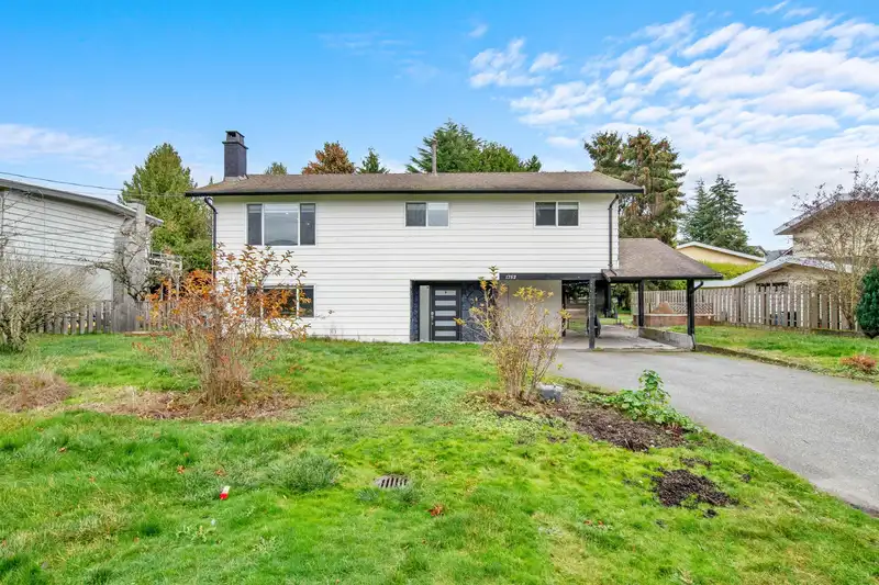 1752 55 STREET - photo 2 of 37