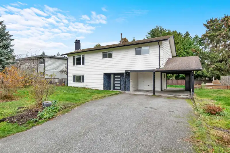 1752 55 STREET - photo 3 of 37