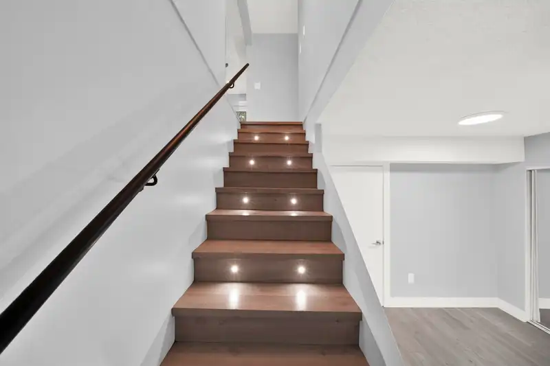1752 55 STREET - photo 4 of 37