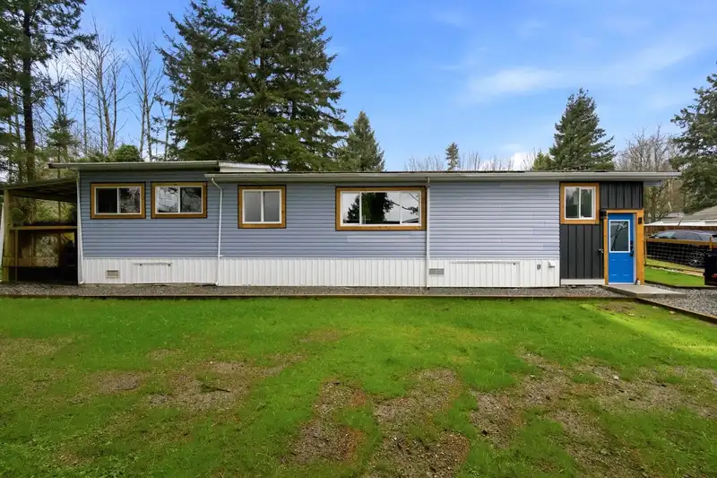 8 41711 TAYLOR ROAD - photo 2 of 39