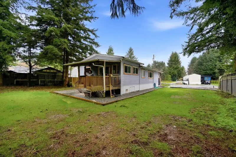 8 41711 TAYLOR ROAD - photo 3 of 39