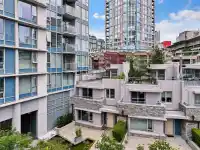 221 188 KEEFER PLACE - thumbnail 1
