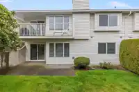 19 3054 TRAFALGAR STREET - thumbnail 37
