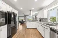 19 3054 TRAFALGAR STREET - thumbnail 7