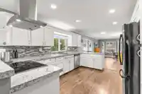 19 3054 TRAFALGAR STREET - thumbnail 9