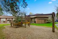 4 310 HIGHLAND WAY - thumbnail 24