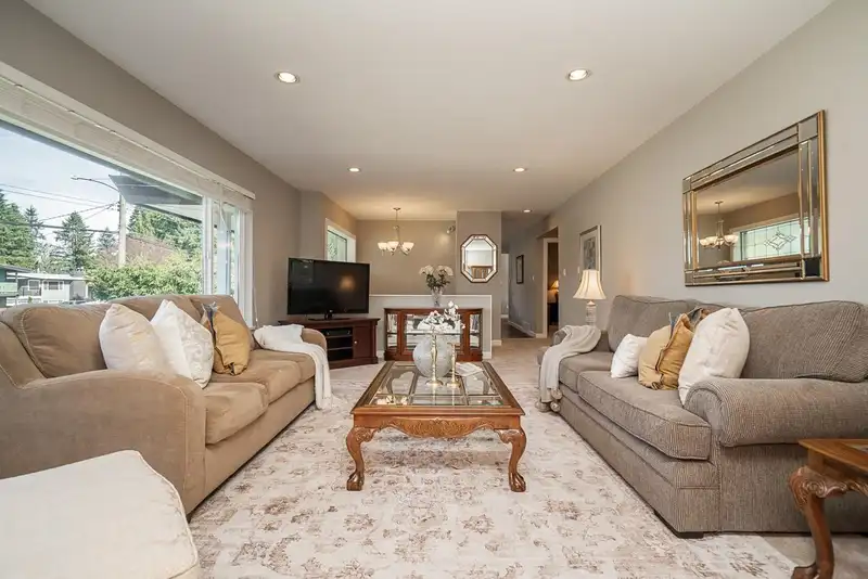 1730 WESTMINSTER AVENUE - photo 2 of 35