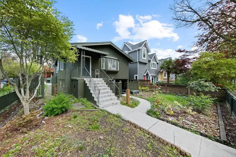 3099 W 6TH AVENUE - photo 2 of 23
