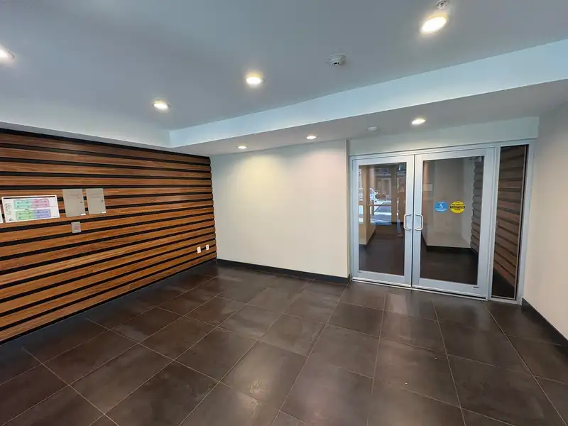A401 20834 80 AVENUE - photo 3 of 18