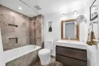 2243 OAK STREET - thumbnail 32