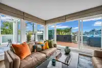 2243 OAK STREET - thumbnail 5