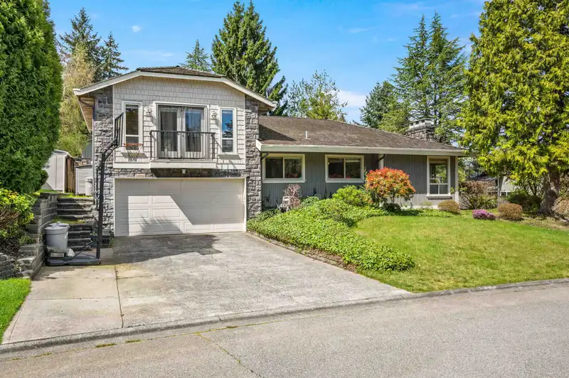 11390 NORTHVIEW CRESCENT - photo 2 of 40