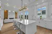 2246 W 20TH AVENUE - thumbnail 8