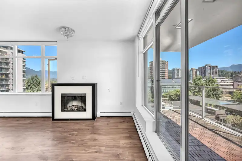802 158 W 13TH STREET - photo 3 of 39