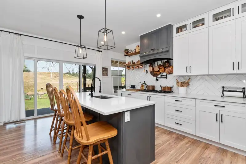 10071 PARKWOOD DRIVE - photo 2 of 39