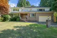 6668 SELKIRK STREET - thumbnail 1