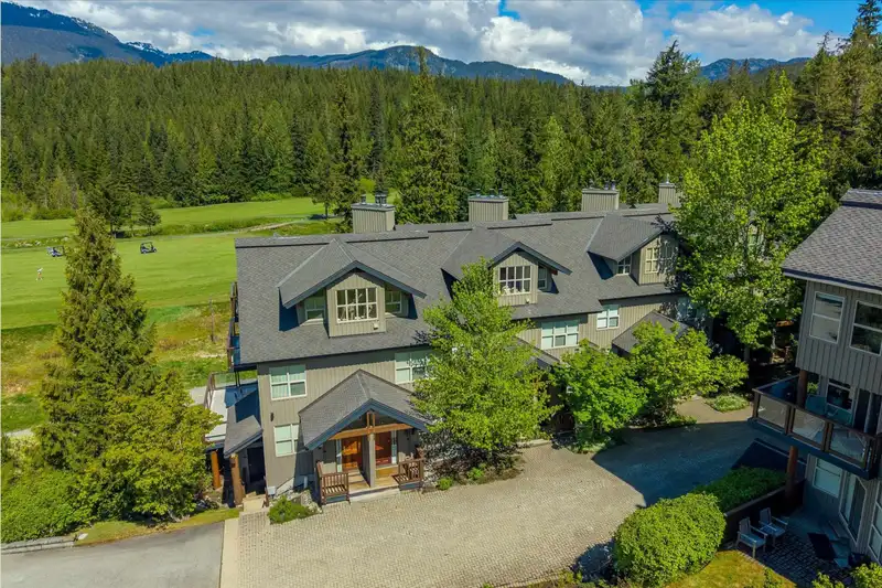 5 4644 BLACKCOMB WAY - photo 3 of 40
