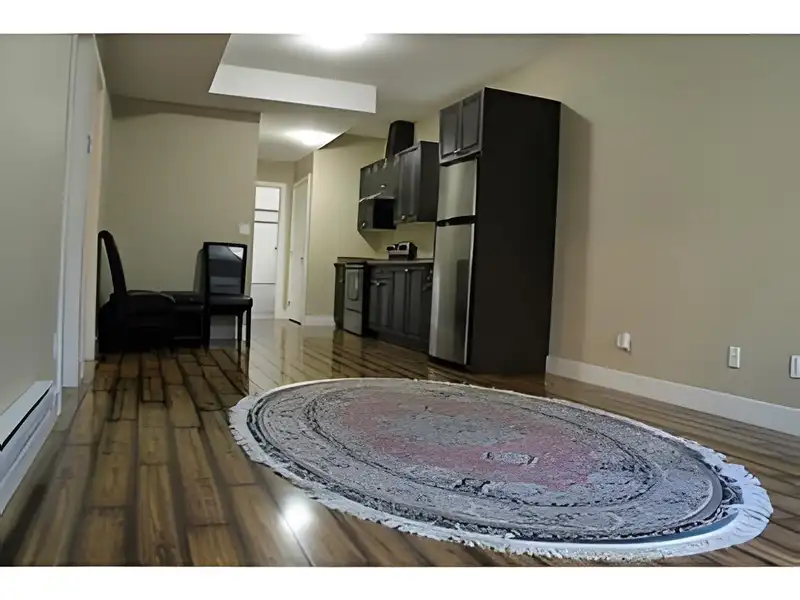 21135 77A AVENUE - photo 2 of 6
