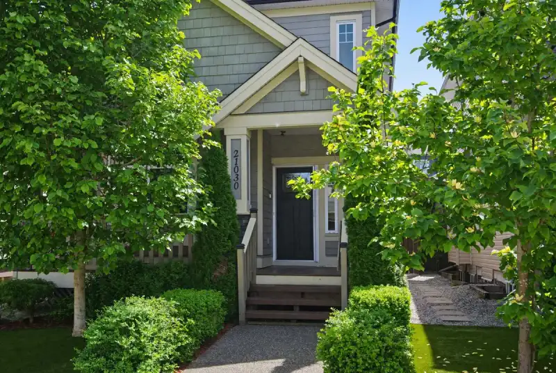 21030 80A AVENUE - photo 1 of 40