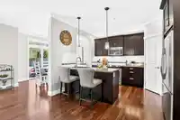 15 11384 BURNETT STREET - thumbnail 8