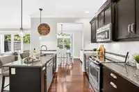 15 11384 BURNETT STREET - thumbnail 10