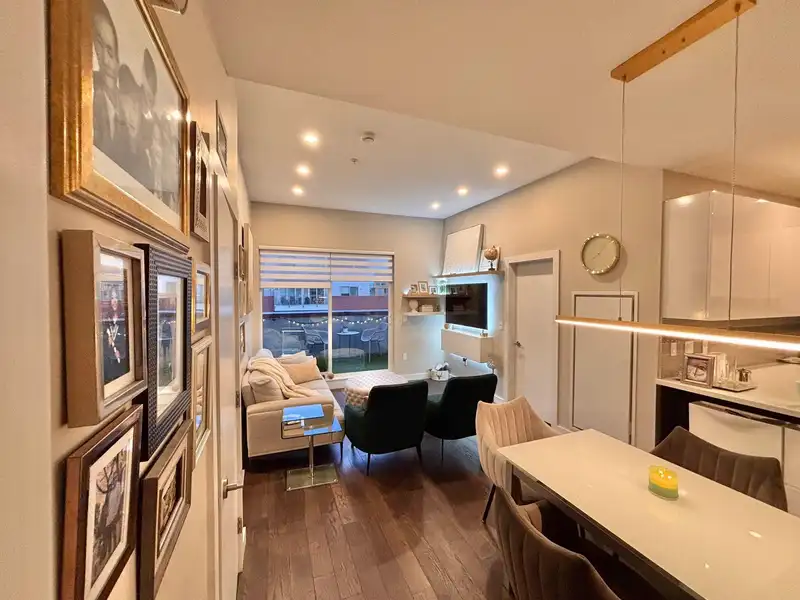 602 5399 CEDARBRIDGE WAY - photo 1 of 12