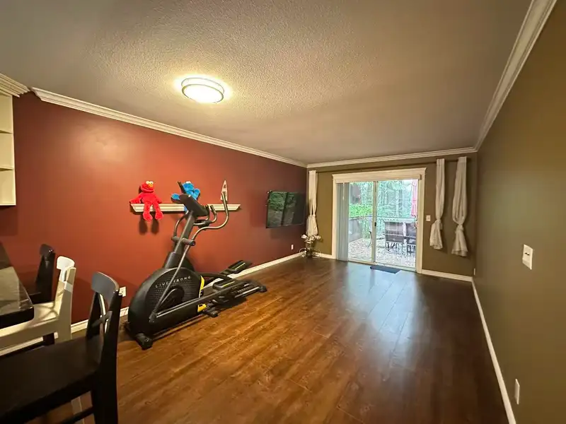 37 DEERWOOD PLACE - photo 2 of 10