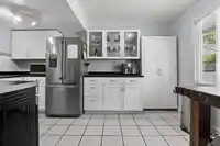 589 CARLSEN PLACE - thumbnail 3