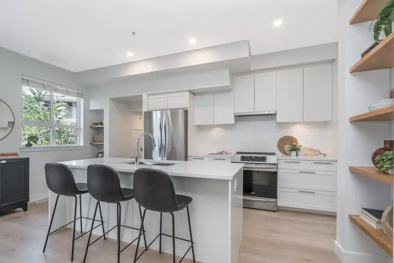 57 8508 204 STREET - photo 1 of 40