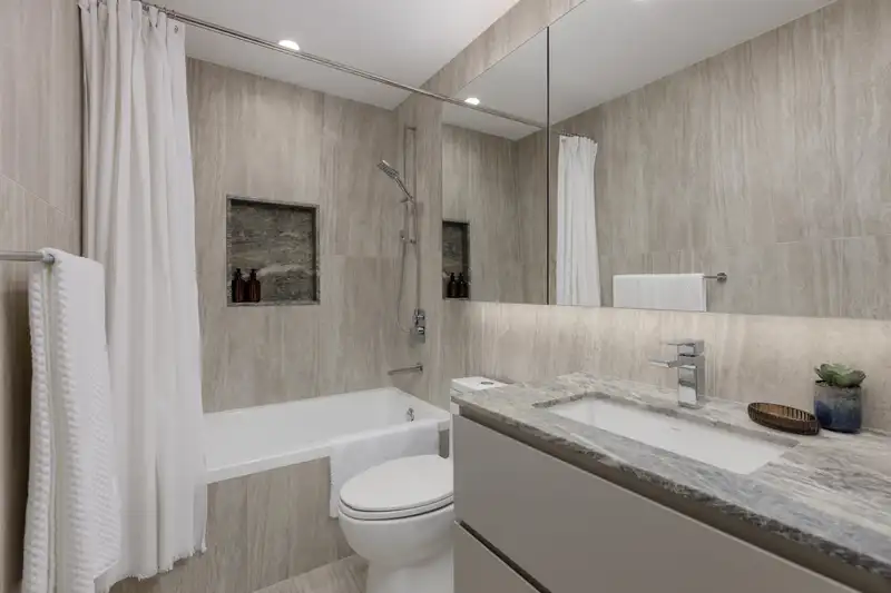 606 688 W 57TH AVENUE - photo 4 of 11