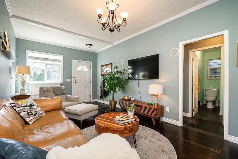 1623 E 12TH AVENUE - photo 3 of 36