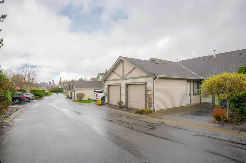9 9012 WALNUT GROVE DRIVE - photo 4 of 40