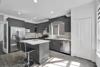 5653 148A STREET - thumbnail 7