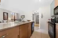 502 909 MAINLAND STREET - thumbnail 15