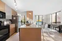 502 909 MAINLAND STREET - thumbnail 5