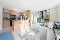 502 909 MAINLAND STREET - thumbnail 10