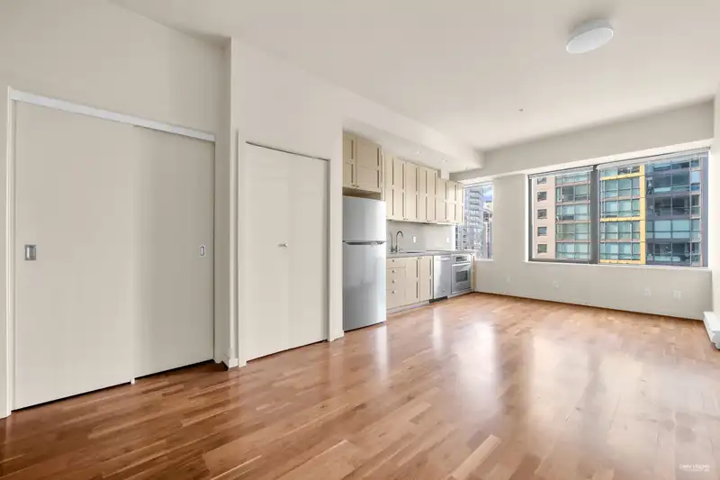 1113 1333 W GEORGIA STREET - photo 1 of 26