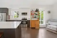 1 2423 AVON PLACE - thumbnail 7