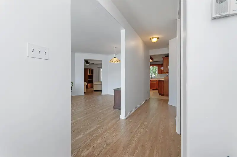 45358 PAIGE PLACE - photo 3 of 35