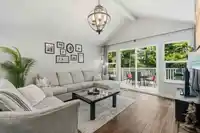22 101 PARKSIDE DRIVE - thumbnail 13