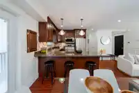 2412 ST. CATHERINES STREET - thumbnail 15