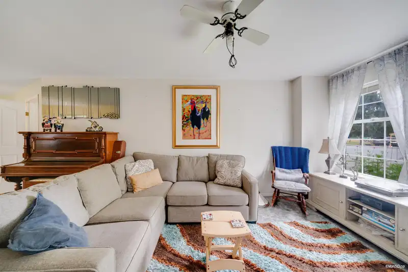 12142 227 STREET - photo 4 of 33