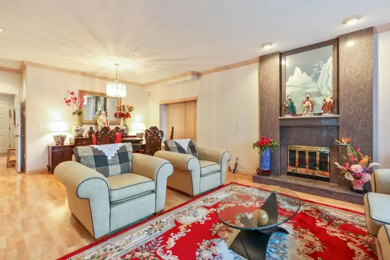 7823 HUDSON STREET - photo 1 of 31