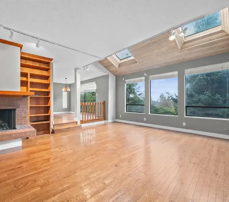 5600 GROUSEWOODS PLACE - photo 1 of 39
