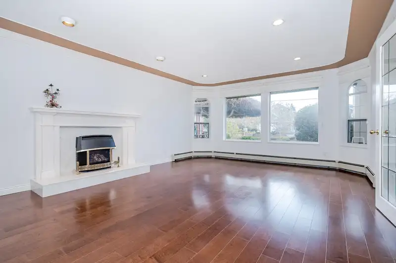 5371 MAPLE ROAD - photo 3 of 22