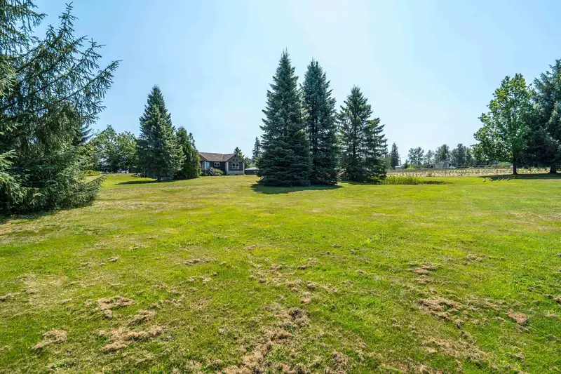 7094 267 STREET - photo 2 of 40