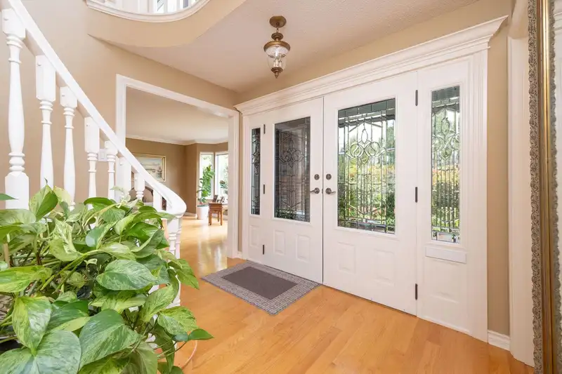 6350 BUCKINGHAM DRIVE - photo 2 of 40