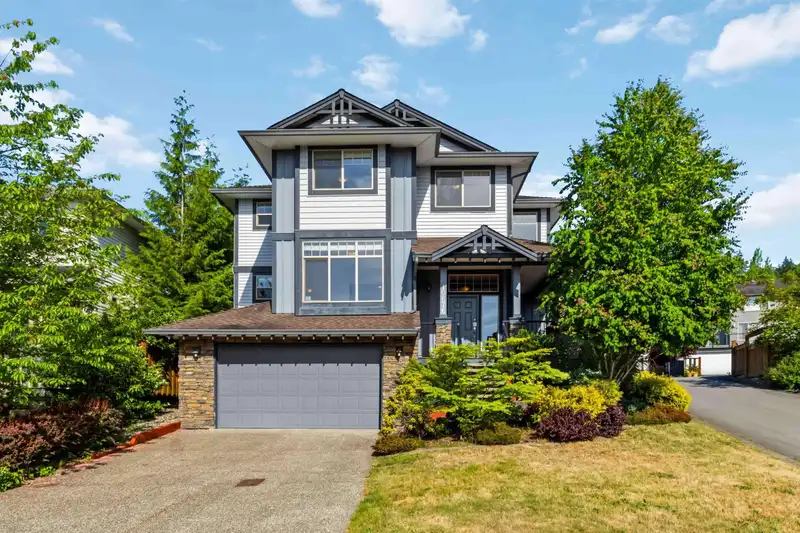 10676 247A STREET - photo 2 of 38