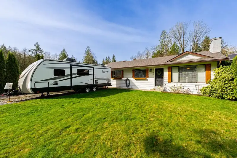 3525 LATIMER STREET - photo 1 of 25