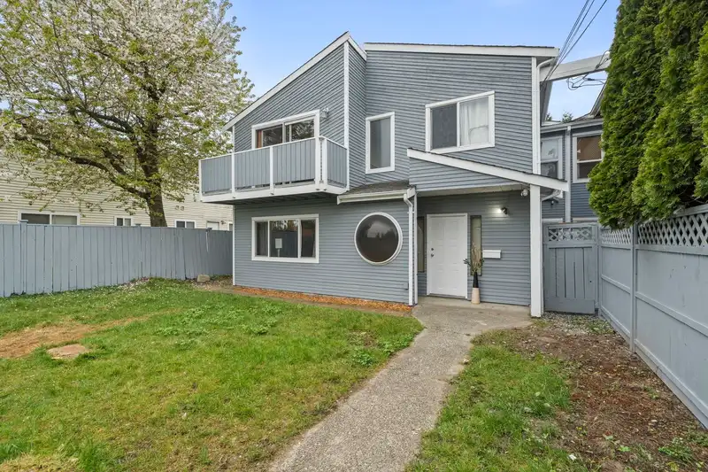 765 CLARKE ROAD - photo 2 of 40